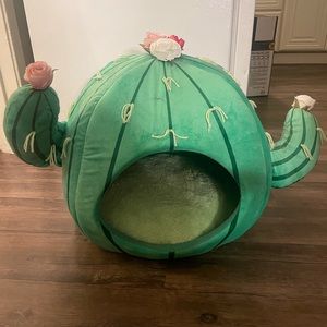 Cactus Pet Bed